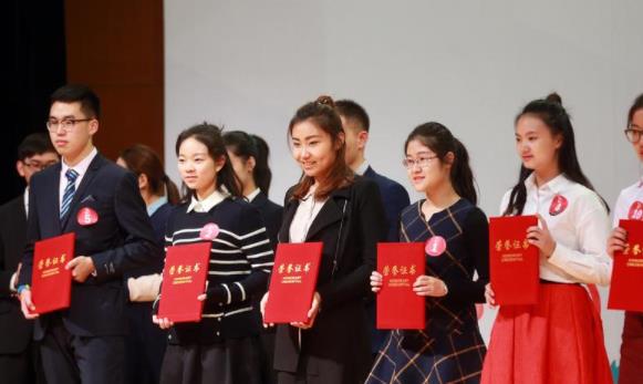 上了大学你就轻松了？期末考试就像仙女下凡渡劫，你挂过几科