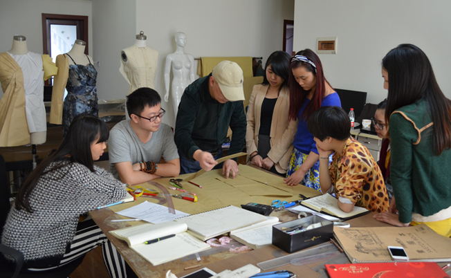 大学里花钱如流水的专业，家里没矿的建议谨慎报考，土豪家庭随意