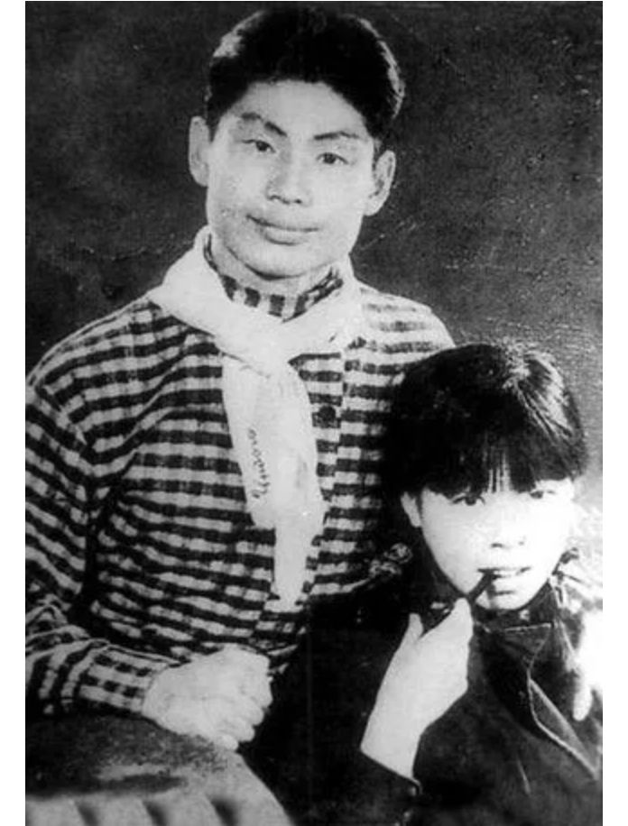 鲁迅爱徒萧红：2次怀孕被抛弃，与4个男人有纠缠，31岁悲惨离世