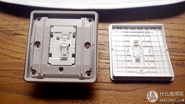 無邊框開關插座拆解評測:羅格朗,施耐德,西門子,西蒙和公牛