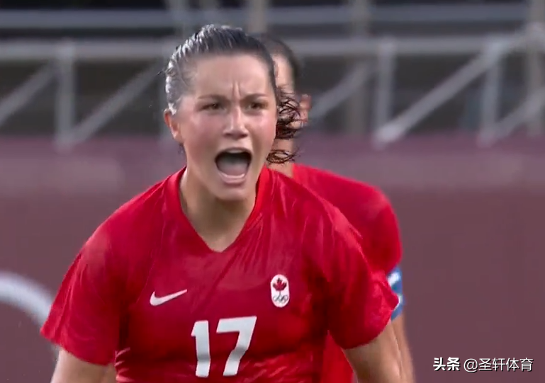 智利VS加拿大女足(1-0，3-2！世界第8踢疯了，横扫世界第1和奥运亚军，队史首次摘金)