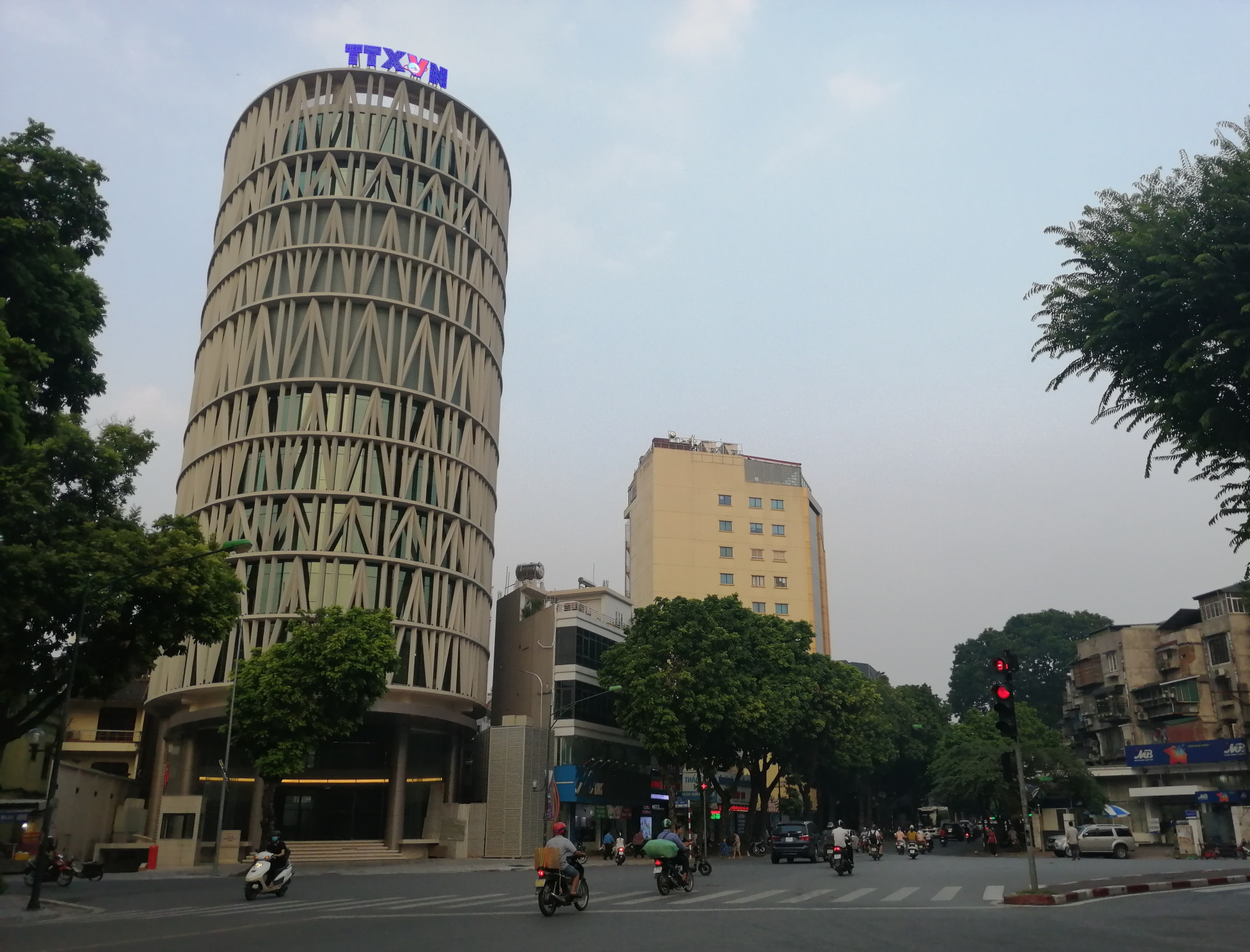 越南十大城市排行榜：胡志明市与河内发展差距对比分析