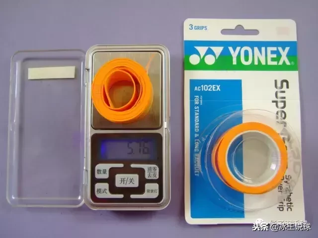 羽毛球拍手胶哪个最好(YONEX/李宁/胜利/威臣/极限等6款手胶的用后感（影子出品）)