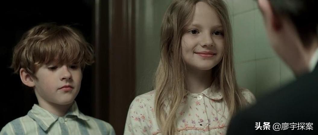 《悬案密码》4部曲：美女囚禁，贵校凶案，漂流瓶求救，墙中干尸