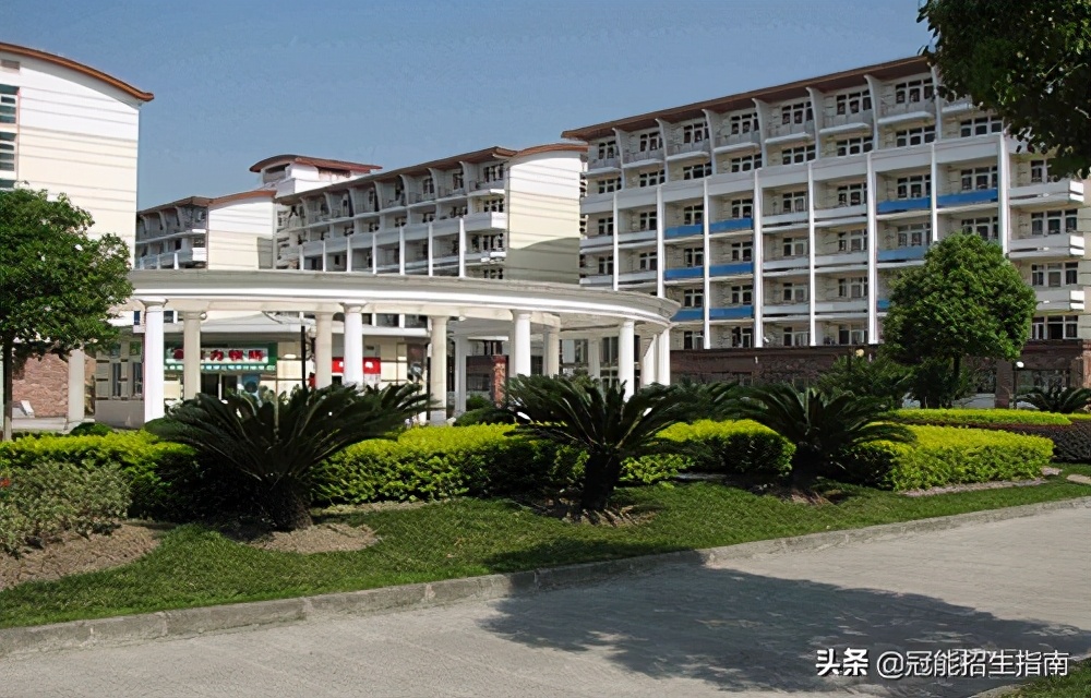 成都护士学校排名（成都护理专业公办学校排名）