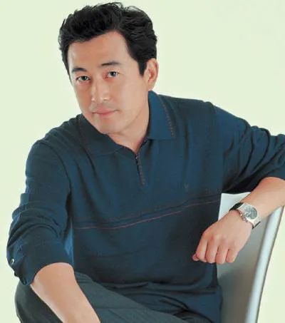 王志飞前妻王海燕个人资料("娱圈扫地僧"王志飞的风流往事)