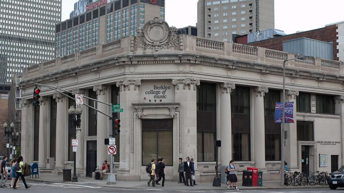 探究，深受明星喜爱的伯克利，是真材实料还是“野鸡大学”？