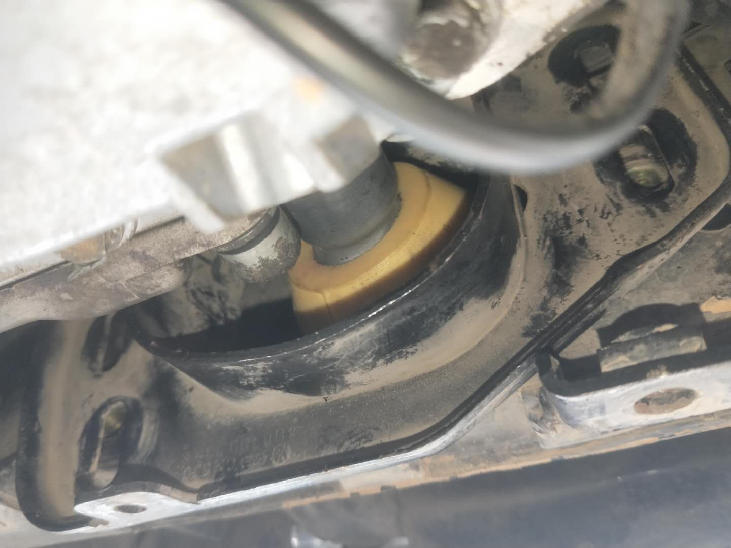 奥迪2.8V6发动机故障一大堆，最吓人的是差点把发动机甩出去