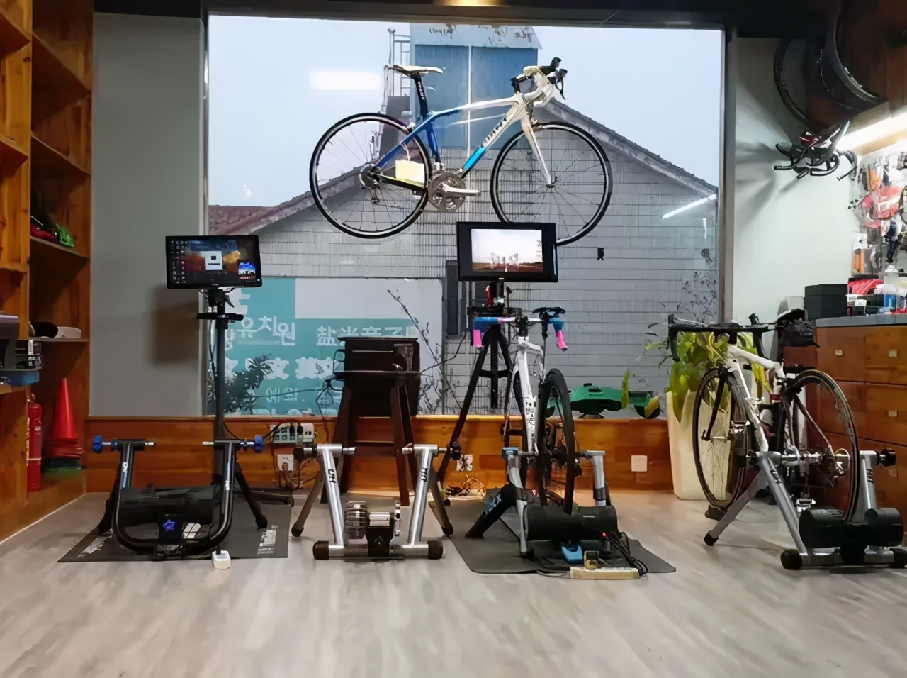 魔幻义乌的百年变迁：从破旧县城到造富之都