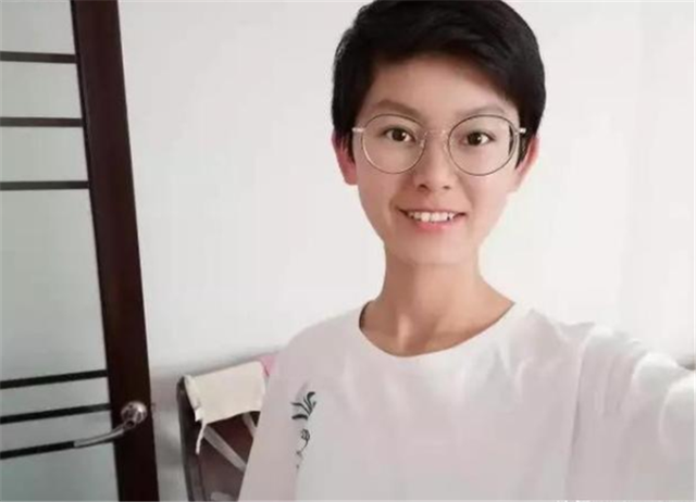 宁夏高考女状元：一个不会玩手机的18岁农村女孩，却“玩”上北大