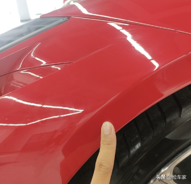 不到3万公里贬值近300万！225万的二手法拉利458香吗？