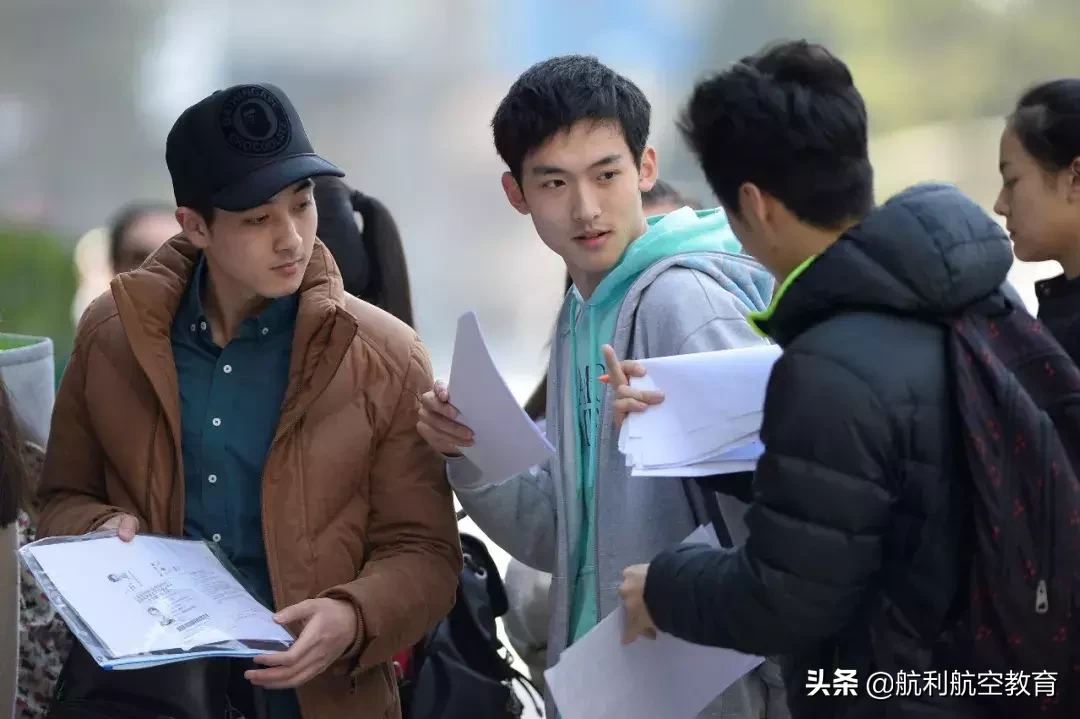 45张照片，几代人的高考记忆