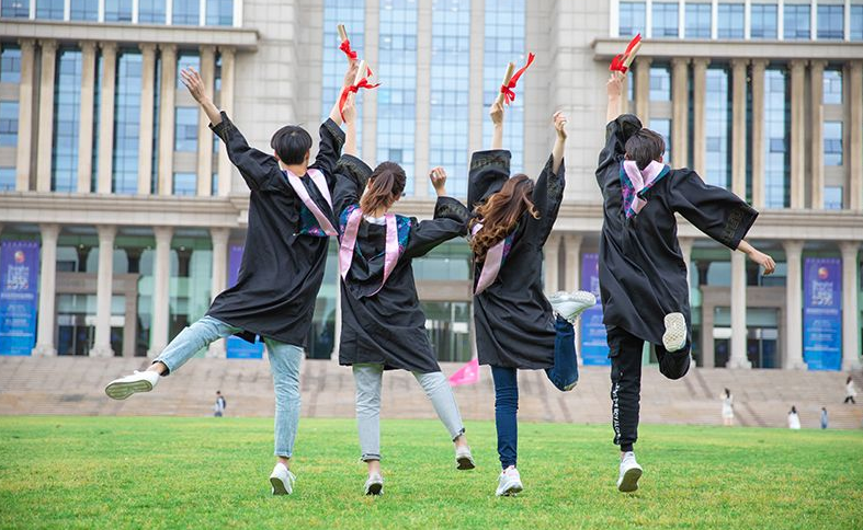 民办大学学费（天价学费）