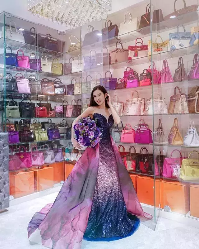 Miu Miu 诗留园 馥郁丽人 艾米·丽雅卡芙卡。