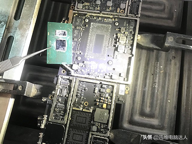 二修surface Pro5不认盘 蓝屏不进系统！大换血，比MacBook还难修