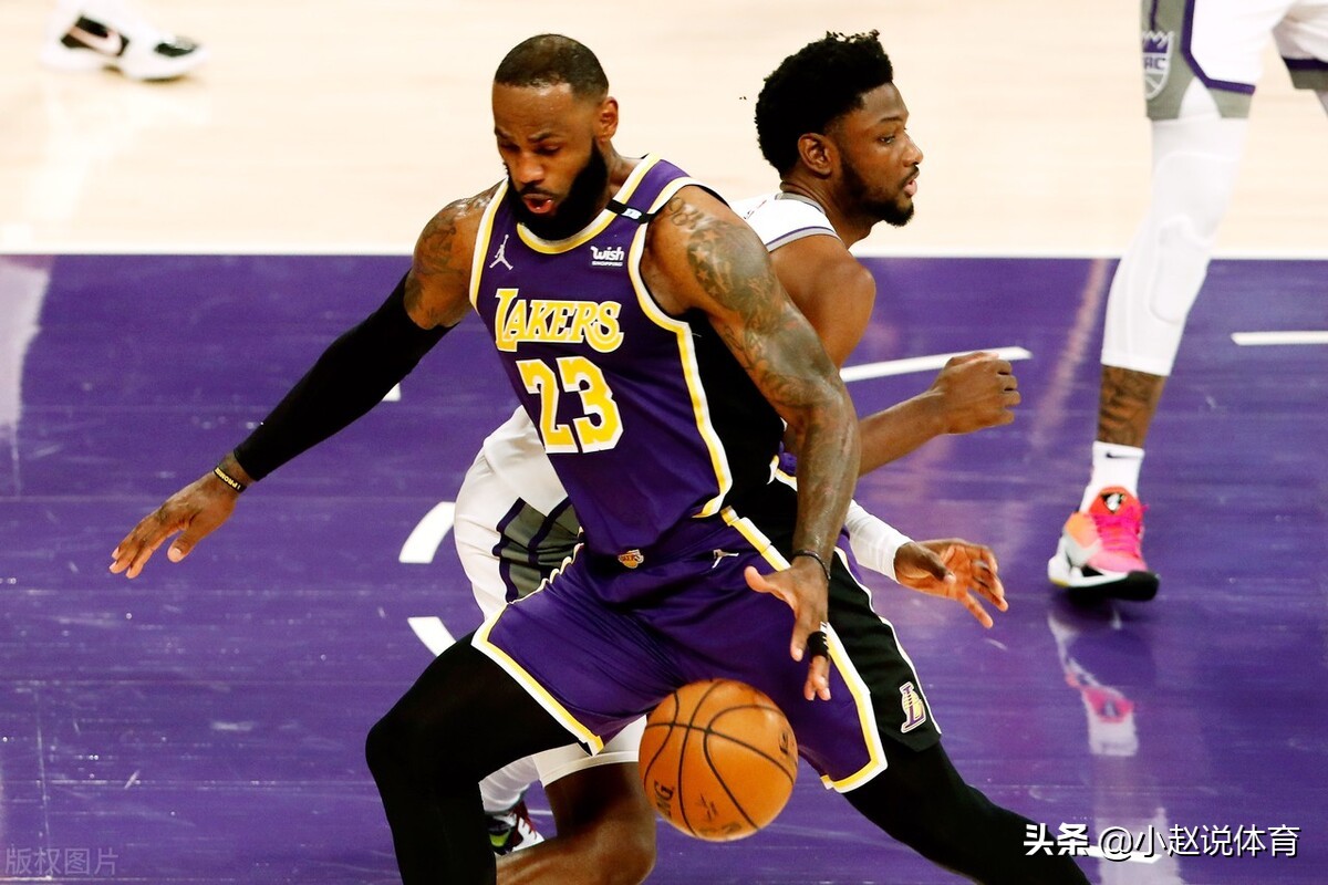 为什么nba过人可以用手推(「翻译团」NBA75周年：联盟历史上的经典时刻)