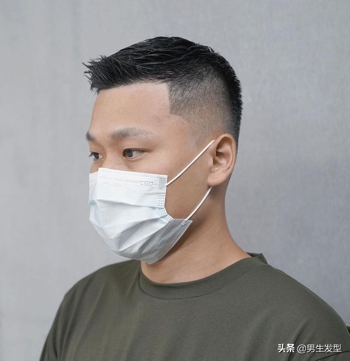 男生9款精选帅气发型，不管什么脸型，都很潮流显精神