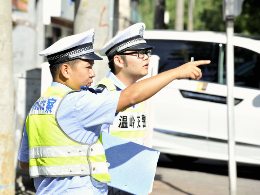 “辅警”与“协警”仅一字之差，工资待遇却天差地别，要慎重选择