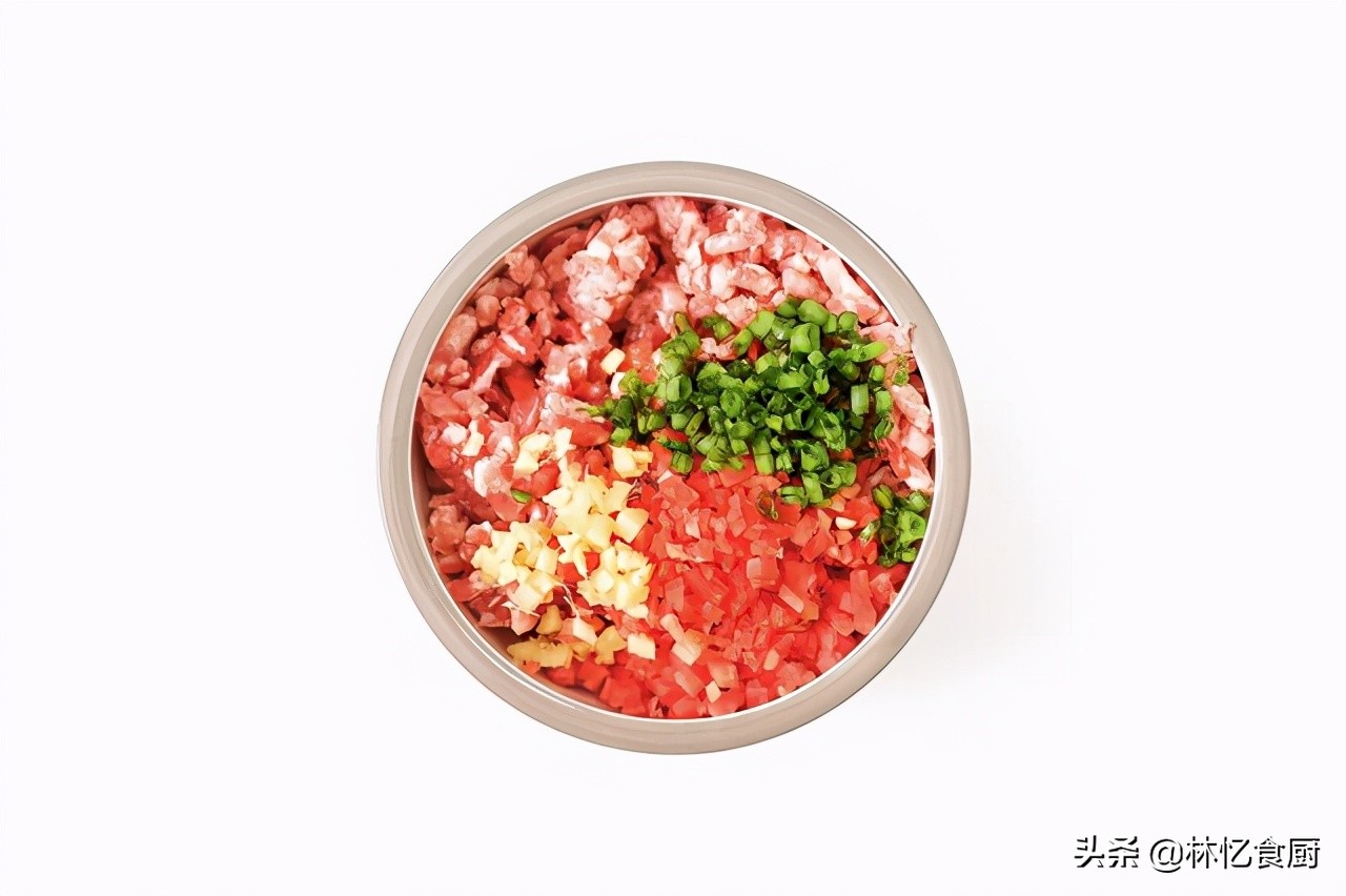 水煮丸子的家常做法（美味简单的清水丸子的烹饪指南）