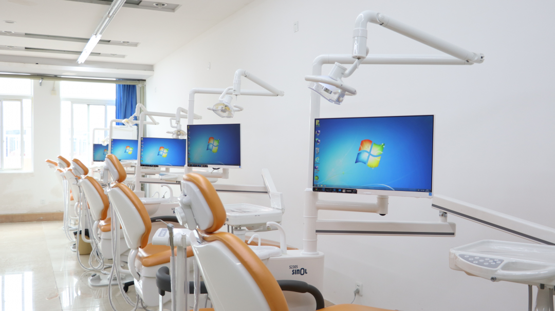 医药类人才的“摇篮”，成都铁路卫生学校的这两个专业有点牛