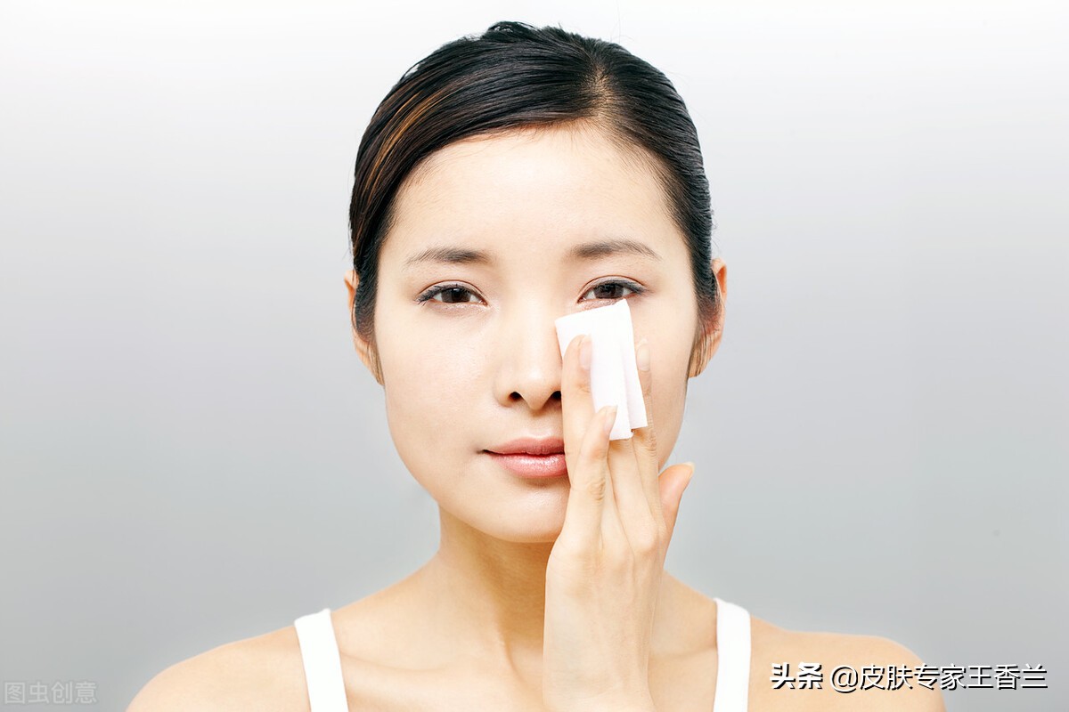 脸上挤出来“白色条状物”是什么东西？有办法去除吗