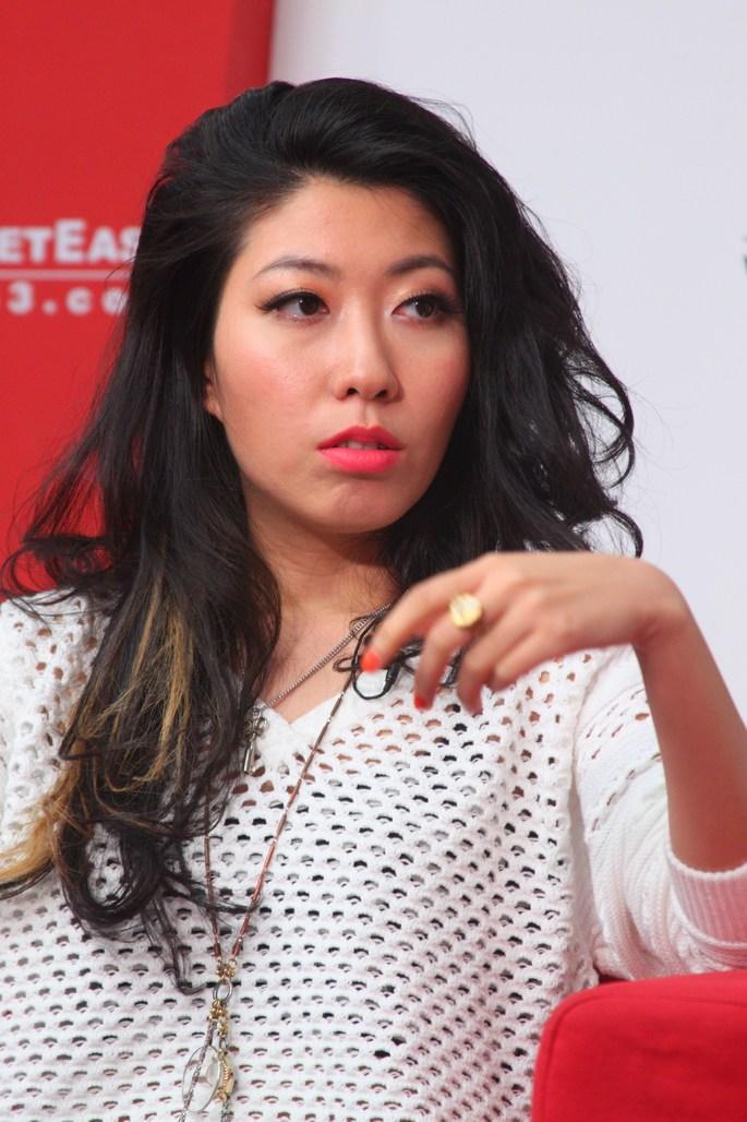 云孝女,当小三,挥霍赃款,曲婉婷的行径比你想得更卑劣