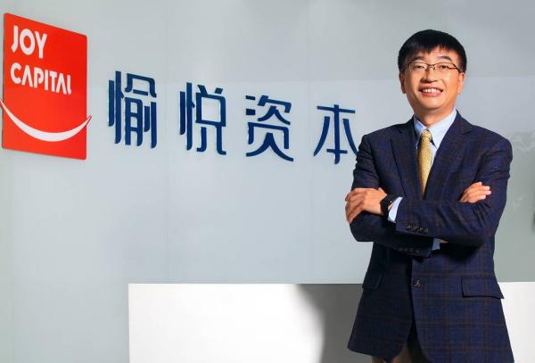 三次创业上市，一个想法就让胡玮炜3年狂赚15亿，李斌究竟多厉害