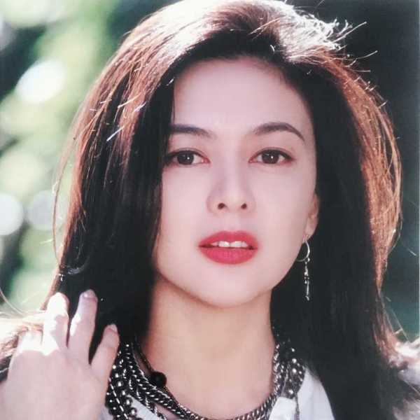 香港那些绝世美女，个个肤白貌美大长腿。有你欣赏的吗？