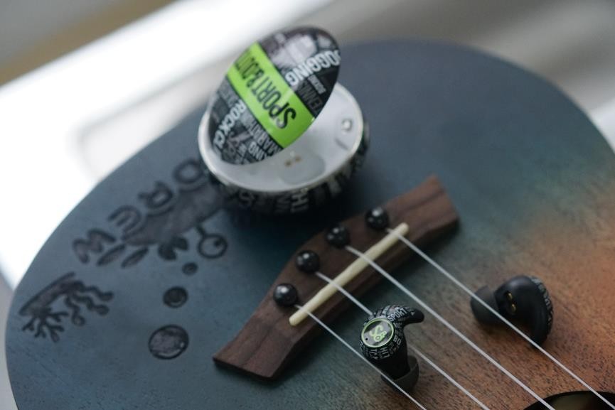 第一次见如此精致的蓝牙耳机，颜值质感都在线，魔浪S上手