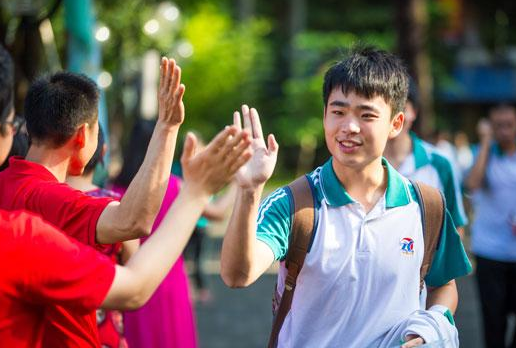 2021高考复读生占17%，看到数据，你还反对公办高中停招复读生吗