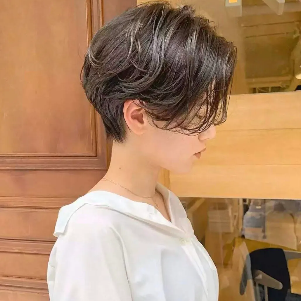 短发纹理烫发型图片，准备烫发的女生参考下。