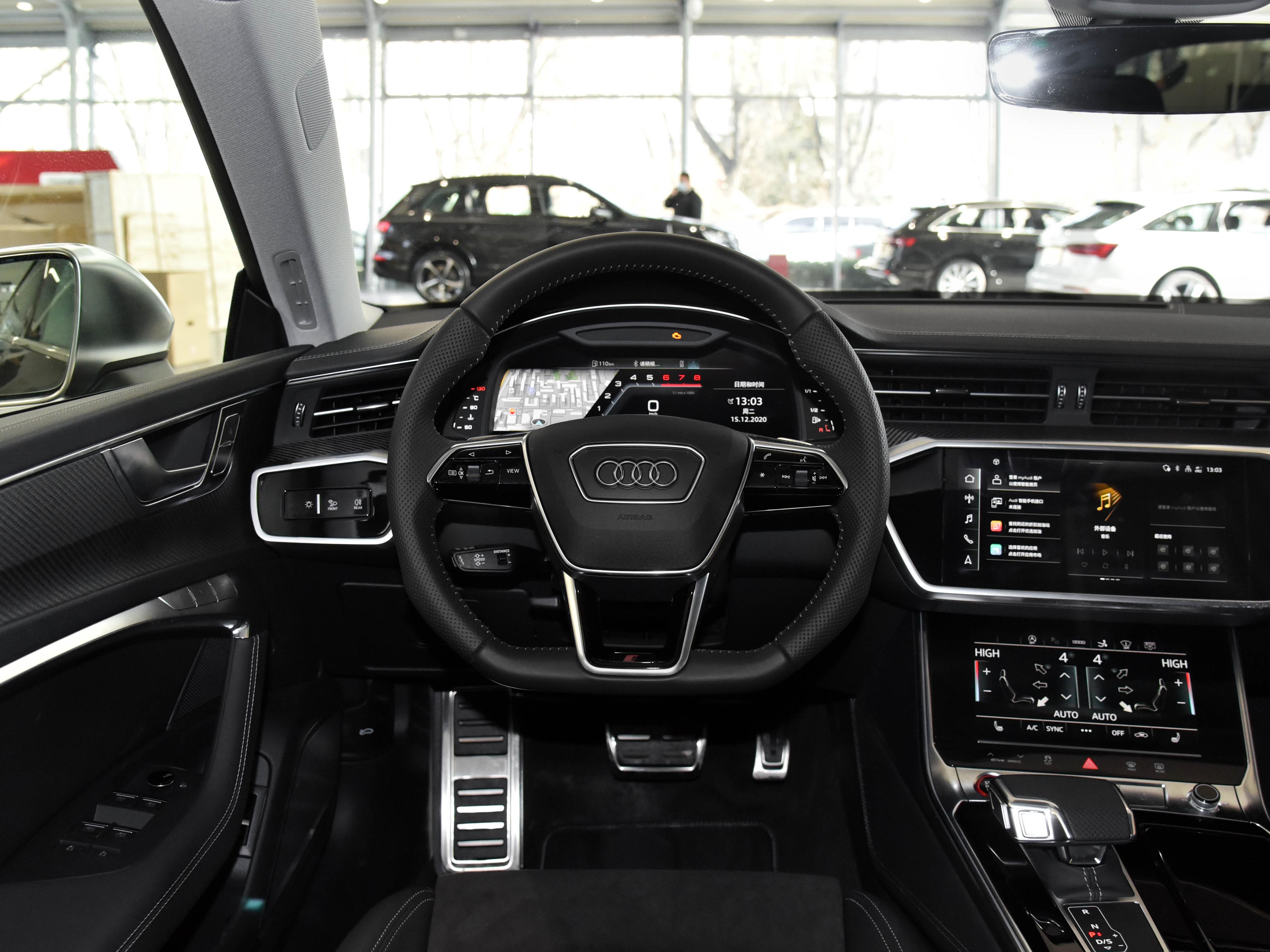 进口v6高性能轿车,跑车性能三厢车舒适度,实拍奥迪s7