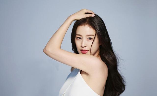 “败家儿媳月月旅游，钱多替小叔子交房贷”“笑话，我妈给的钱”