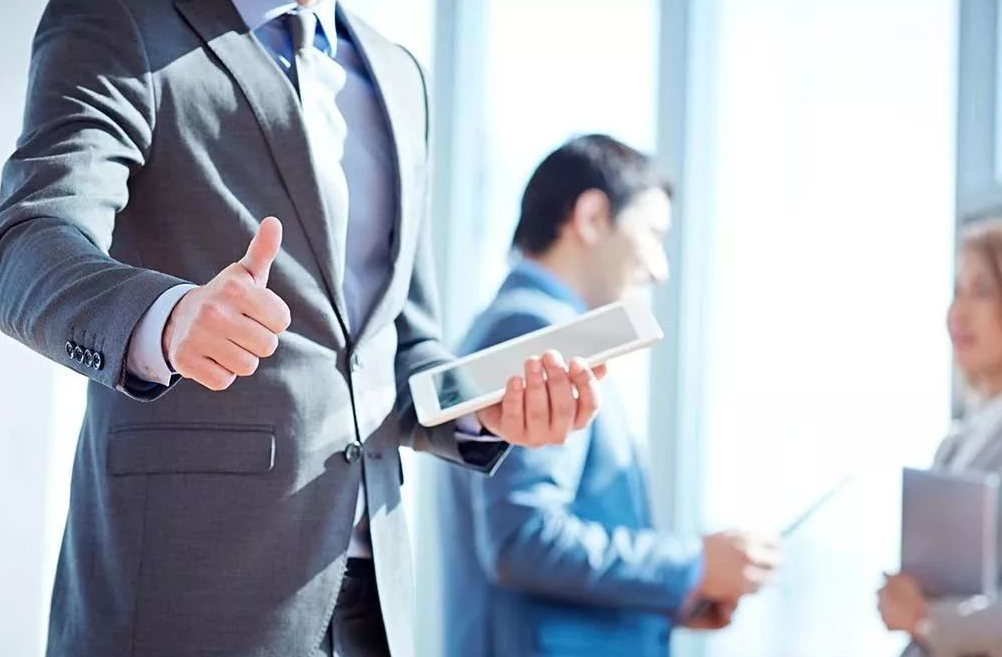 艰难考上本科，毕业证上“专升本”字样引起关注，原始学历受重视