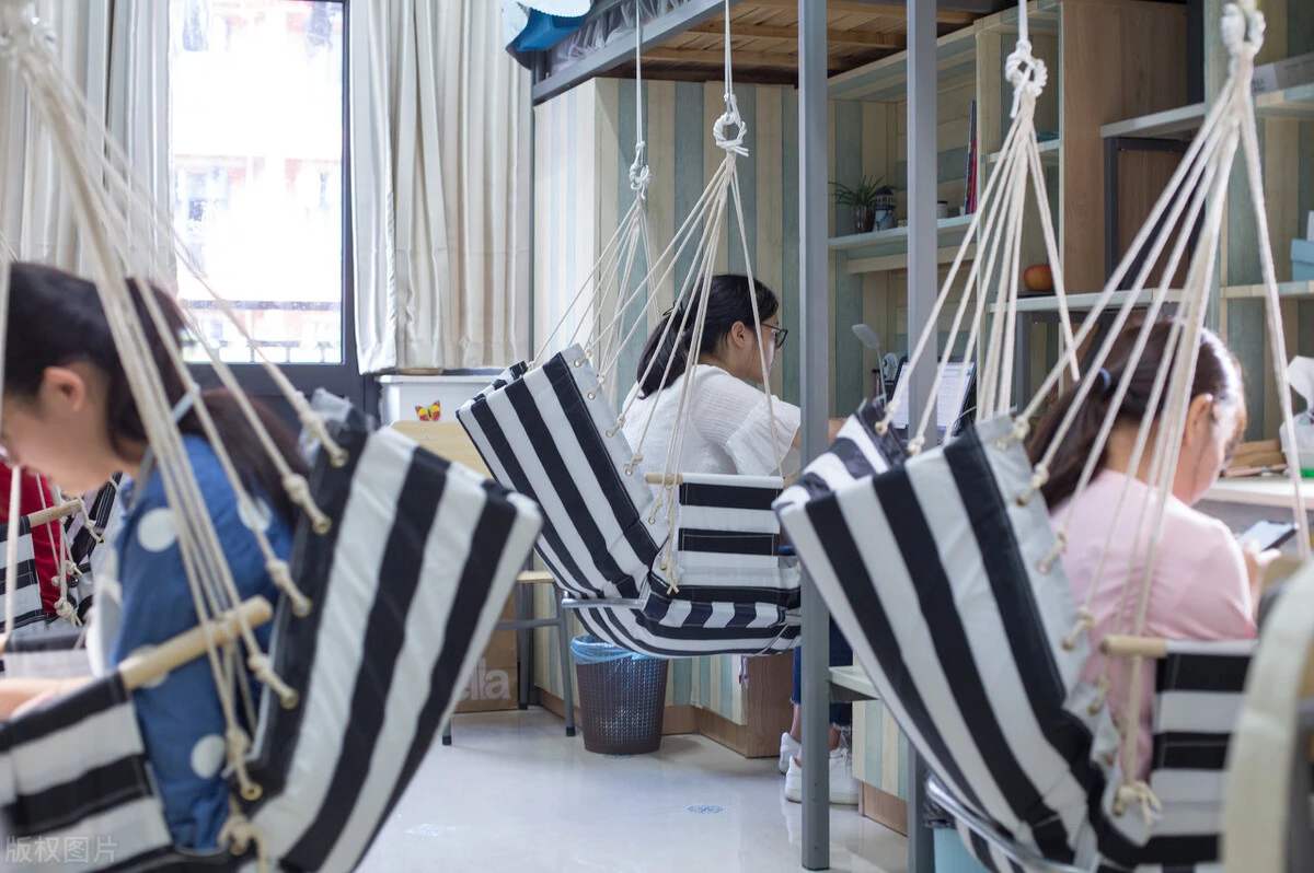 为什么大学宿舍11点就熄灯？3个原因是重点，学生表示能接受