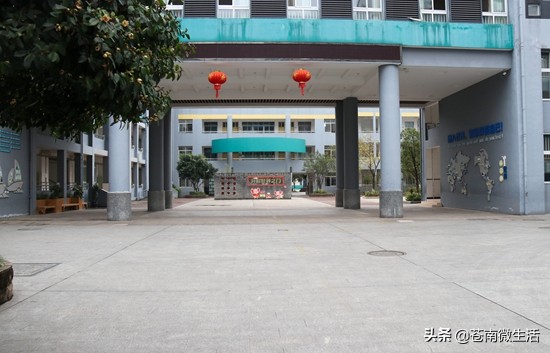 灵溪校园①</p><p>　　嘿！好久不见，甚是想念