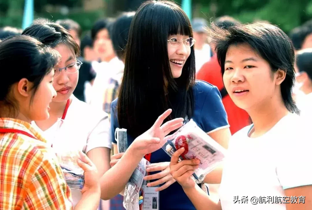 45张照片，几代人的高考记忆