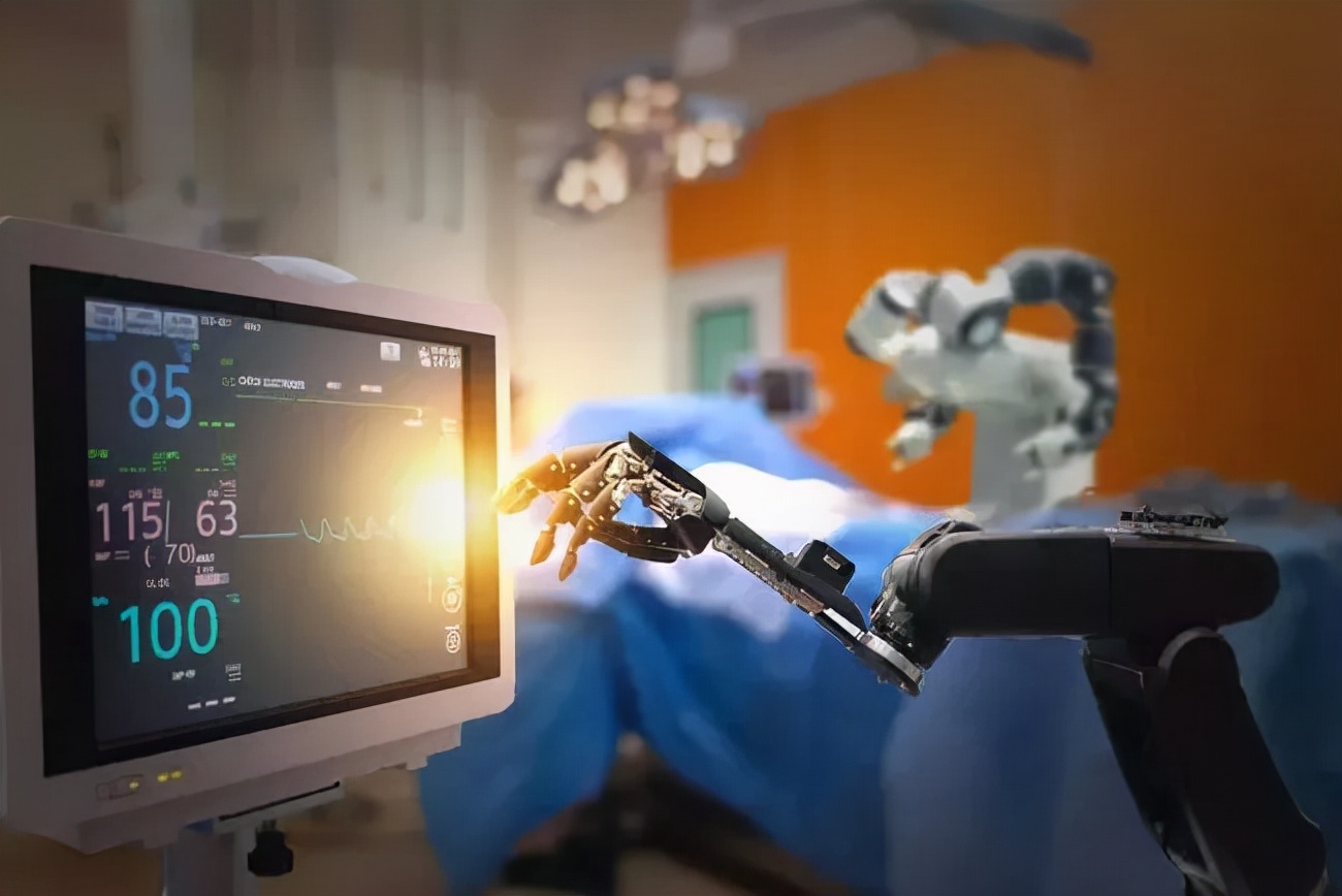 医疗AI第一股鹰瞳科技，未来的天花板是自己