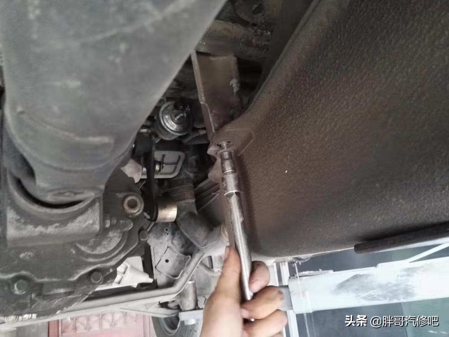车辆启动困难，同一部件、不同的故障、需区别对比、胖哥深度分析