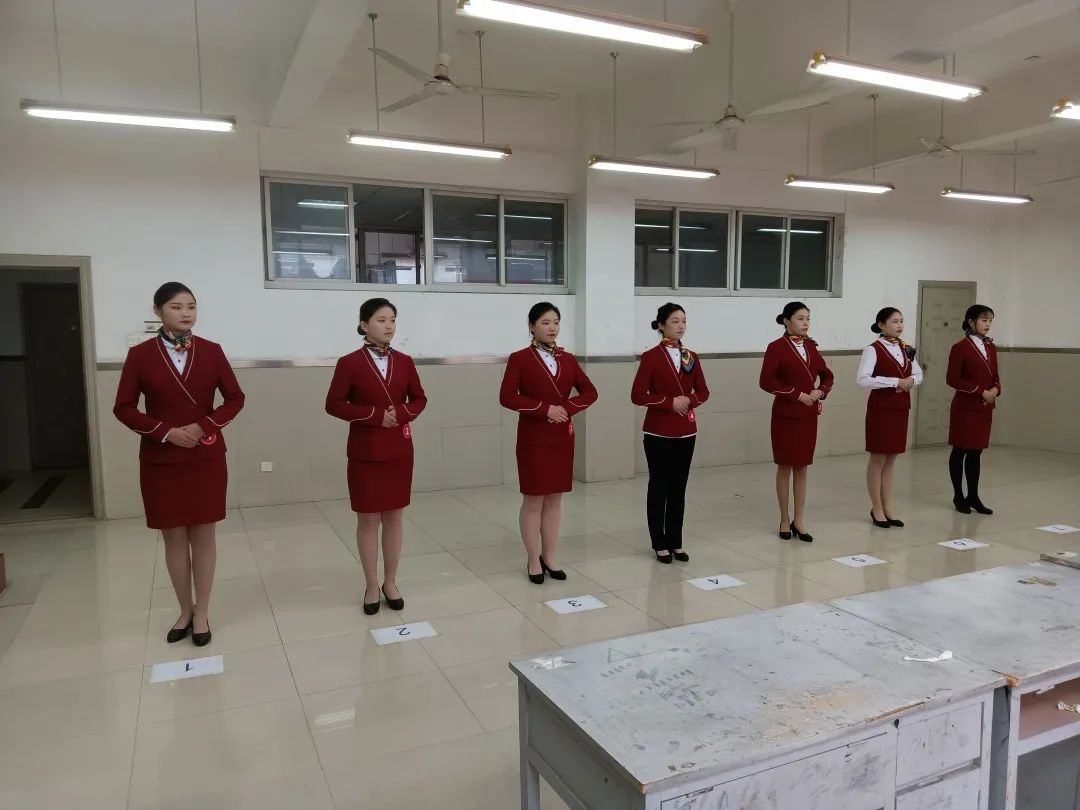 知云时代就业部来到湖北工业大学继续教育学院进行现场模拟面试