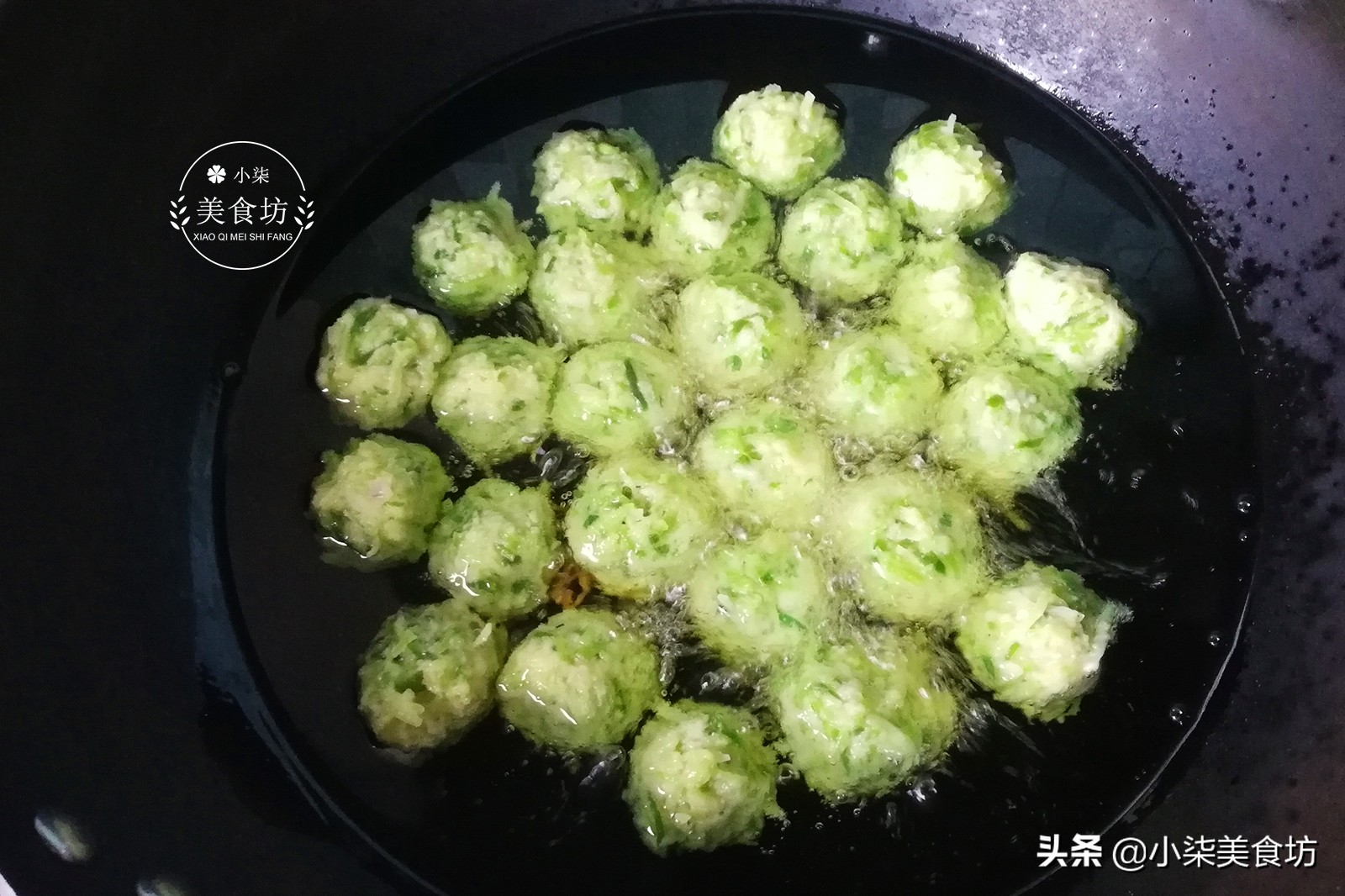 萝卜里加2个鸡蛋，不用煮不用蒸，15分钟出锅，比肉丸子还受欢迎