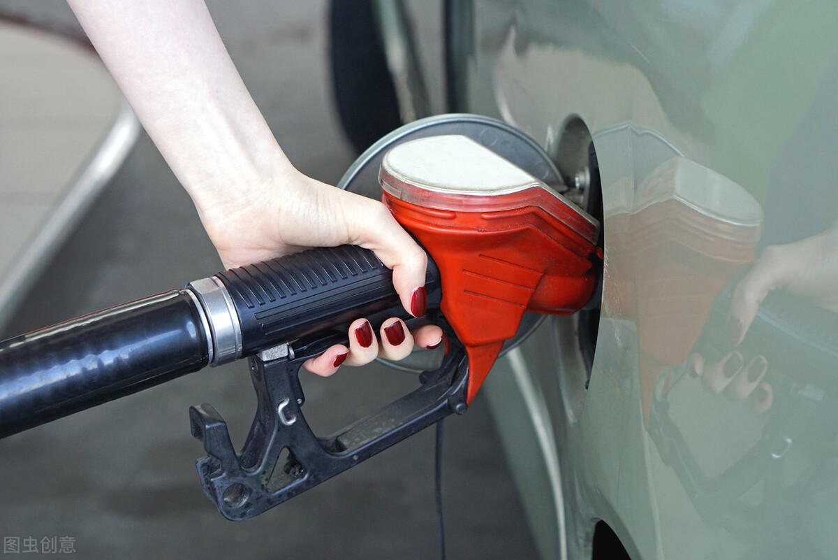今日上涨油价已更新，2021年10月23日最新92,95汽油，柴油价格