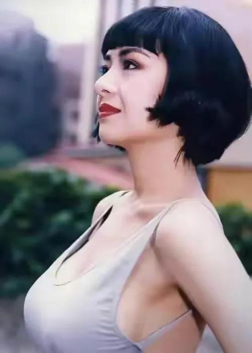 香港最矮的女演员图片
