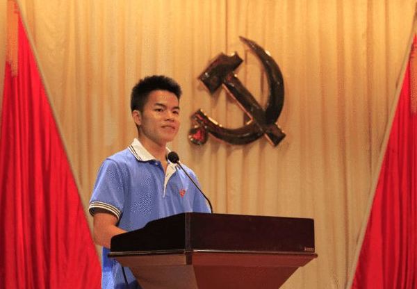 想要在大学入党，决定权在这两个人手里，学生提前了解很有必要