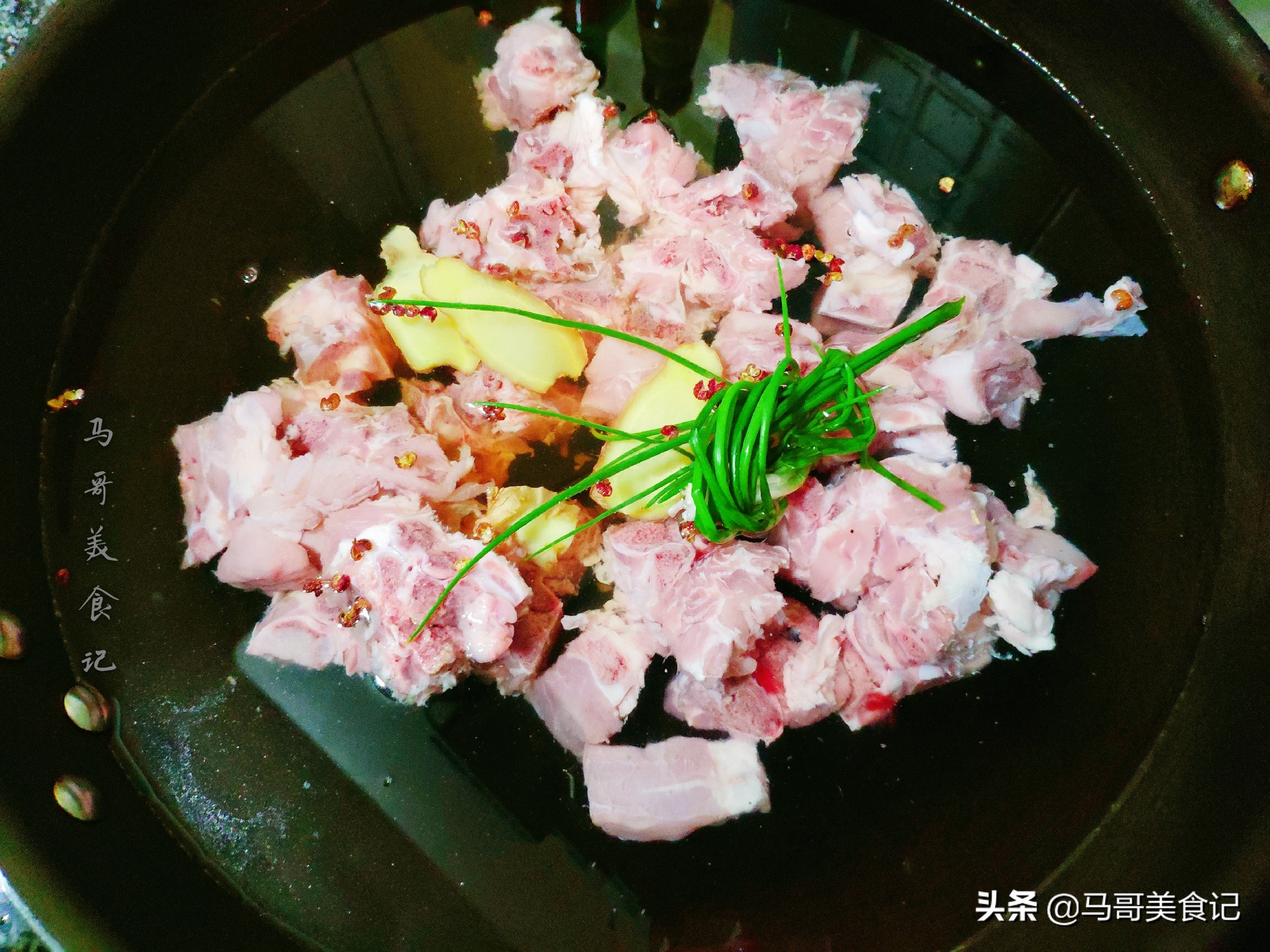 海帶綠豆排骨湯,海帶綠豆排骨湯的做法