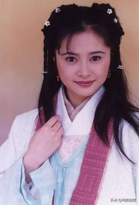 仪琳小师妹(45岁“仪琳小师妹”何美钿，出道25年零绯闻，如今单身爱旅游)