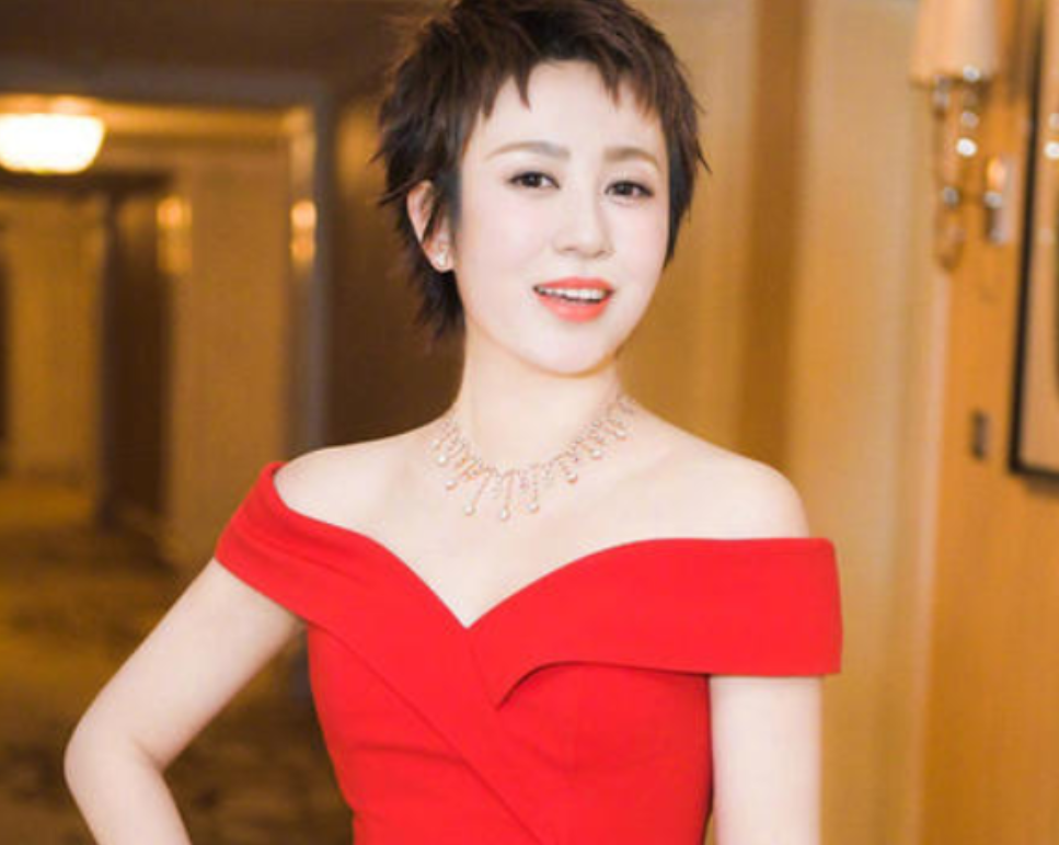 毕业于清华北大的名人，李思思、撒贝宁学霸本尊，马丽叫人意外