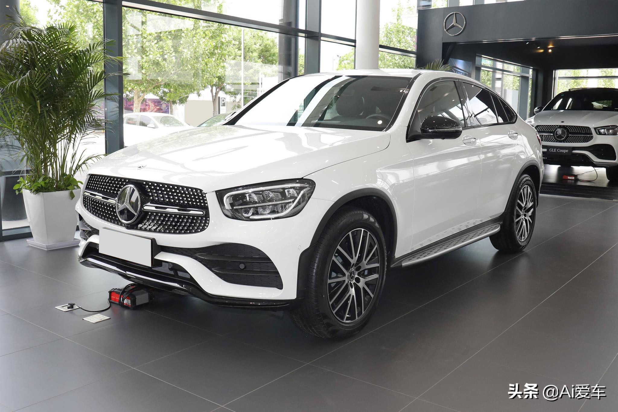 2.0T+258马力，奔驰家进口轿跑SUV,9AT自动带有四驱，奔驰GLC轿跑