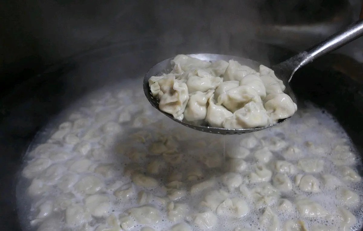 水饺煮几分钟可以熟（3个诀窍快速判断饺子是否煮熟）