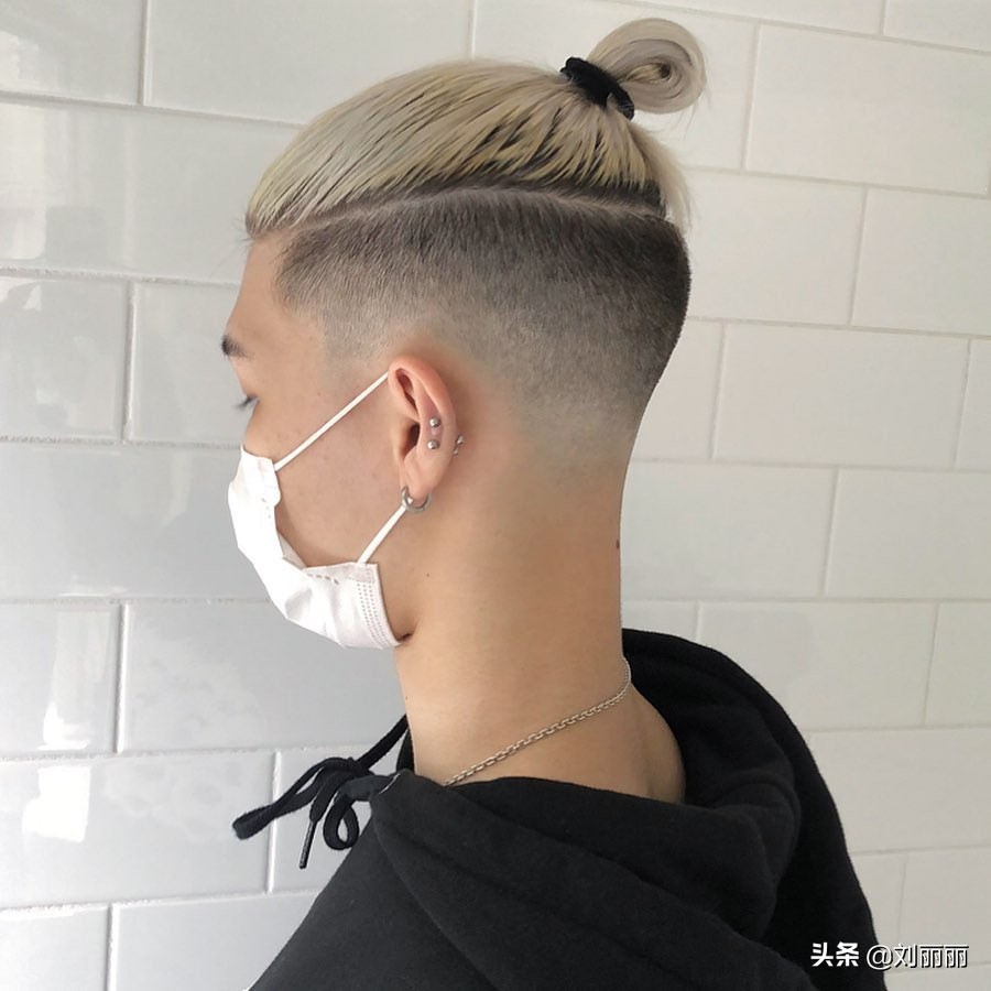 鬓角是哪个位置图片(越剪越有型男发来了) - 赤虎壹号